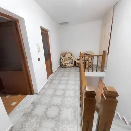 Spacious House In With Secure Parking. * Berat