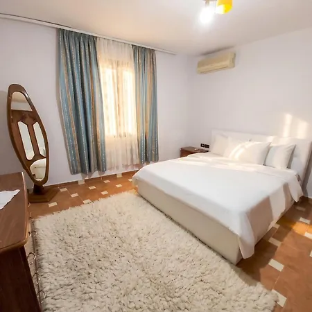 Spacious House In With Secure Parking. * Berat