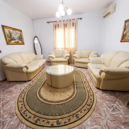 Spacious House In With Secure Parking.