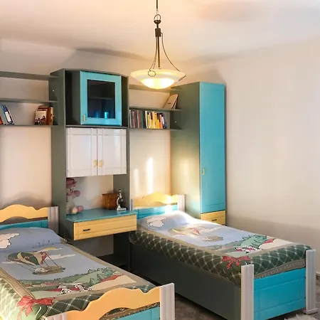 Spacious House In With Secure Parking. * Berat