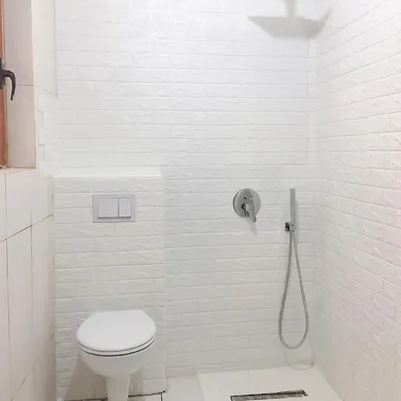 Spacious House In With Secure Parking. Berat